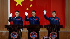 الصين ترسل رواد فضاء إلى موقع محطتها الفضائية الجديدة