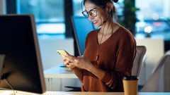 اتيكيت الاتصال عبر التطبيقات الذكية في الحياة المهنية