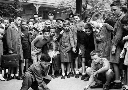 10 أشياء سمحت لأطفال الستينات.. ترعب أهالي اليوم