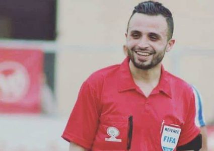 براء أبو عيشة يشارك في تحكيم مباريات بطولة كأس العرب للشباب