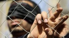 3 أسرى يواصلون إضرابهم المفتوح عن الطعام