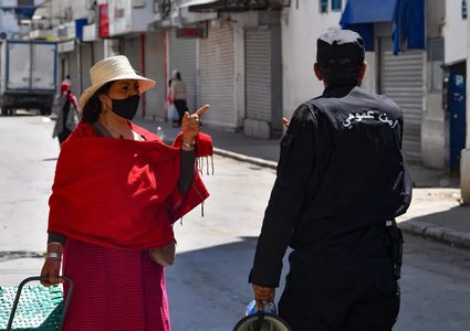 تونس تفرض حجراً صحياً شاملاً في 4 محافظات للحد من انتشار كورونا