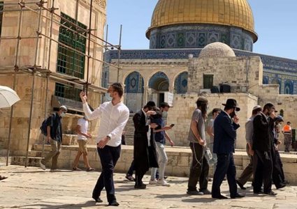 مستوطنون يقتحمون "الأقصى"