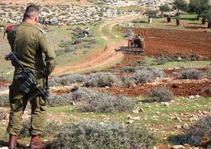 الاحتلال يستولي على بيت متنقل جنوب بيت لحم