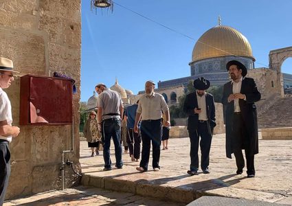 مستوطنون بقيادة المتطرف "غليك" يقتحمون الأقصى