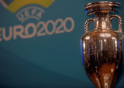 قائمة المنتخبات المتأهلة إلى ثمن نهائي كأس أوروبا