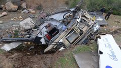 مقتل صحفيين اوإصابة 21 في انقلاب حافلة غرب ايران