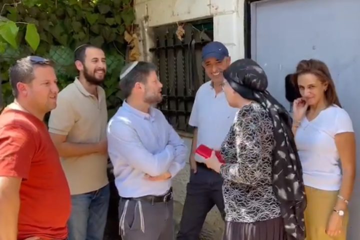 عضو كنيست يقتحم منزل عائلة الكرد بحي الشيخ جراح في القدس