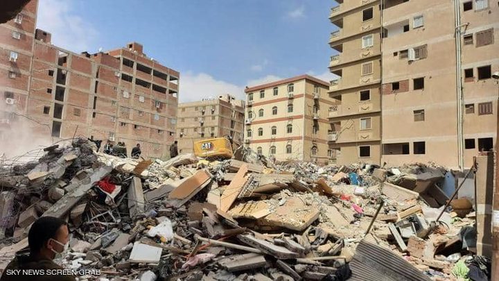 انهيار مبنى سكني مكون من 11 طابقا بولاية فلوريدا الأمريكية