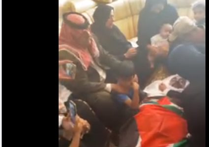 مشاهد من توديع و تشييع جثمان نزار بنات إلى مثواه الأخير