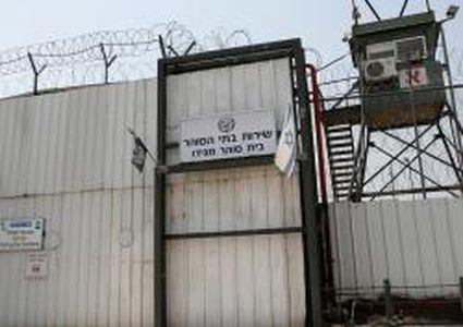 "هيئة الأسرى": الوضع الصحي للأسير عروق يزداد سوءا