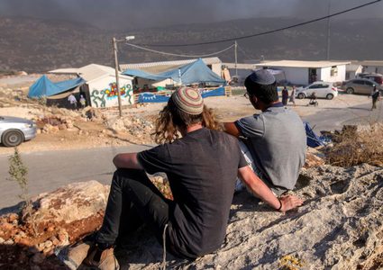 جيش الاحتلال يعارض تسوية إخلاء مستوطنة "أفيتار" في بيتا