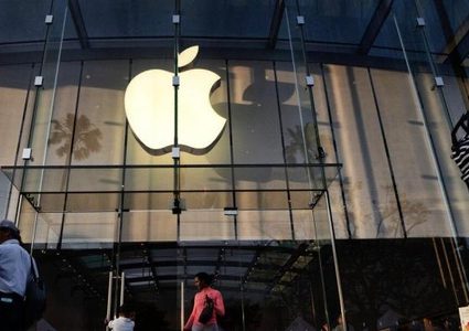 مستخدمو تطبيقات متجري "آبل" و"غوغل" أنفقوا 65 مليار دولار في2021