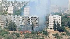 اندلاع حريق في منطقة مأهولة بالسكان في حيفا