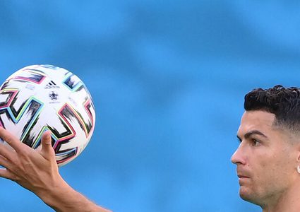 يوفنتوس يعتزم الاستغناء عن خدمات رونالدو بـ29 مليون يورو