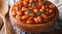 هل الفاصولياء المعلبة صحية مثل المجففة؟