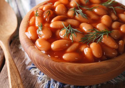 هل الفاصولياء المعلبة صحية مثل المجففة؟