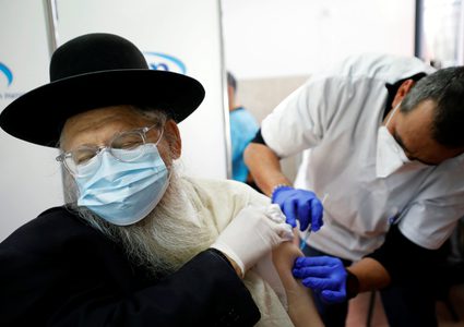 خبير إسرائيلي: "شائعة القضاء على كورونا سياسية وليست علمية"