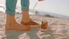 تعرف على فوائد المشي حافي القدمين