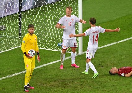 الدنمارك تتغلب على التشيك وتتأهل إلى نصف نهائي أمم أوروبا
