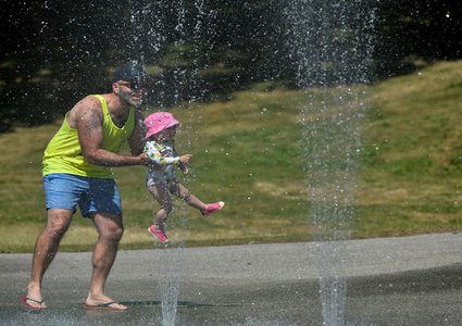 روسيا: مصرع طفلتين داخل سيارة بسبب الحر..والإهمال