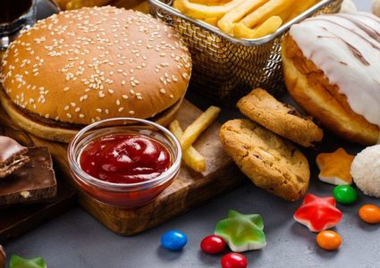 احذر تناولها.. 3 أطعمة تؤثر على القلب