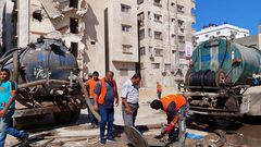 بلدية غزة تحذر من كوارث صحية وبيئية بسبب تأخر الإعمار