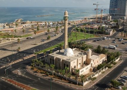 المفتي يدين الاعتداء على مسجد حسن بك في يافا