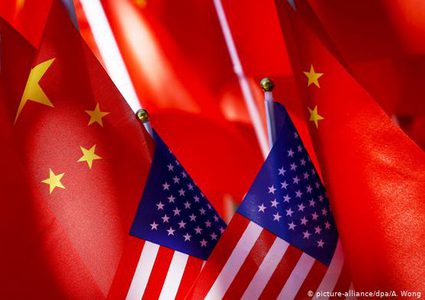 لعام آخر.. بايدن يمدد عقوبات ترمب ضد الصين