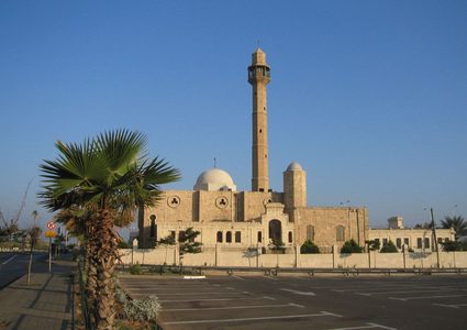 اعتداء على مسجد حسن بك في يافا