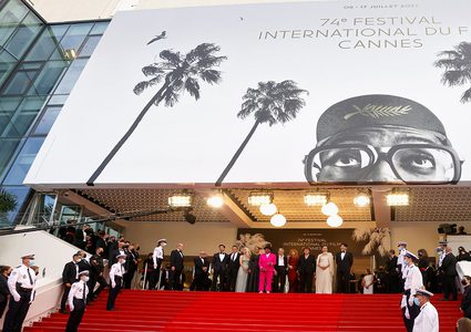 مهرجان كان في انطلاقة دورته 74 يعيد " السحر والنجوم"