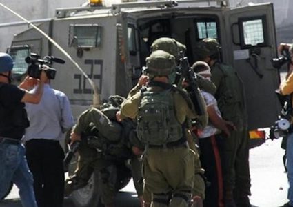 الاحتلال يعتقل 4 مواطنين في الخليل وطولكرم