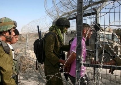 اعتقال شاب على حدود غزة