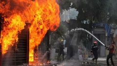 مصر: اندلاع حريق هائل في مصنع بمدينة العاشر من رمضان