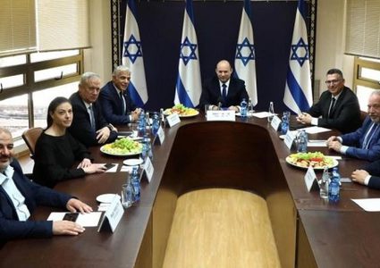 الكابينت يصادق على خصم597 مليون شيقل من عائدات الضرائب الفلسطينية