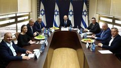 الكابينت يصادق على خصم597 مليون شيقل من عائدات الضرائب الفلسطينية