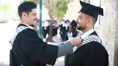 بعد غياب بسبب جائحة الكورونا،، النجاح تحتفل بخريجيها الفوج 40-41 وسط أجواء مليئة بالفرحة والبهجة