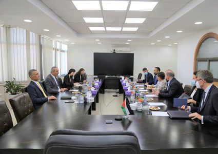الشيخ يبحث نائبة وزير الخارجية الإيطالي دعم الشعب الفلسطيني