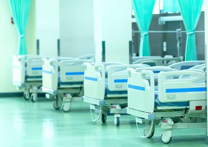 لليوم الثاني..إضراب طواقم الإدارة والصيانة بمستشفيات الداخل