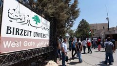 الاحتلال يواصل اعتقال 33 طالبا من جامعة بيرزيت