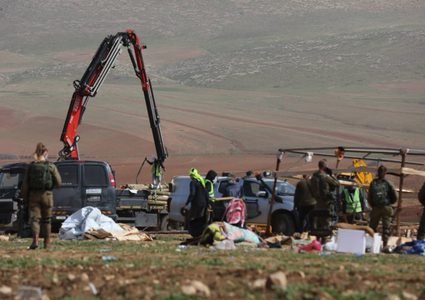 الاحتلال يهدم مساكن في حمصة الفوقا ويشرد سكانها