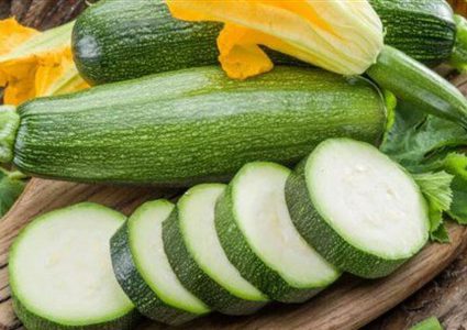 رغم عدم غناها بالفيتامينات.. فوائد للكوسا لا يعرفها الكثيرون