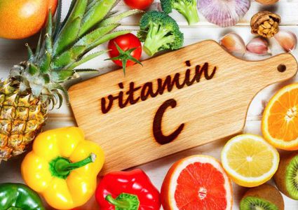 ما هو المصدر الرئيسي لفيتامين سي في الصيف؟