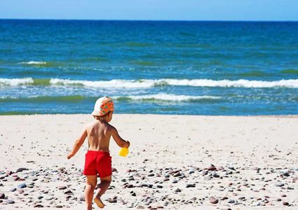 نصائح بسيطة تزيد متعة الصيف وتجنبك مخاطر الحر