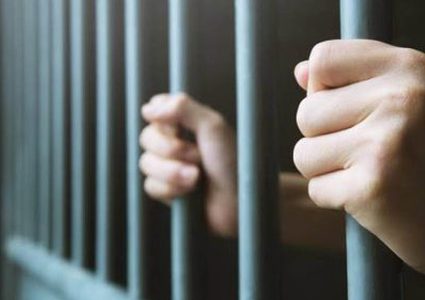 رام الله: الحبس 5 سنوات لمدان بتهمة الاتصال بالعدو