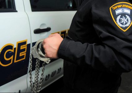 النقب: اعتقال امرأة وأبنائها بشبهة اختطاف ابنتها ومحاولة قتلها