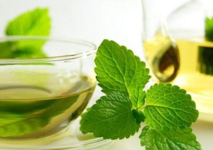 مشروبات تحسن عملية الهضم بعد وجبات العيد الدسمة