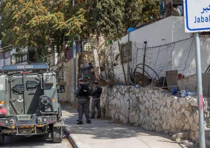 سلطات الاحتلال تجبر مقدسياً على هدم منزله في جبل المكبر