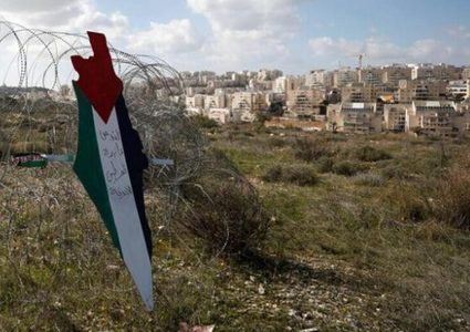 مستوطنون يعيدون انشاء بؤرة استيطانية شرق يطا