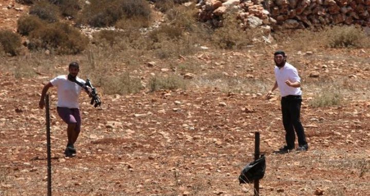 مستوطنون يشرعون بأعمال بناء في محيط نبع عين الحلوة